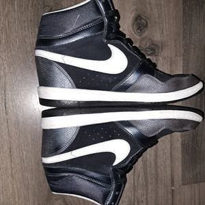 Nike Air Force Sky High Hidden Wedge Shoes Women Size 10 Black, White & Grey